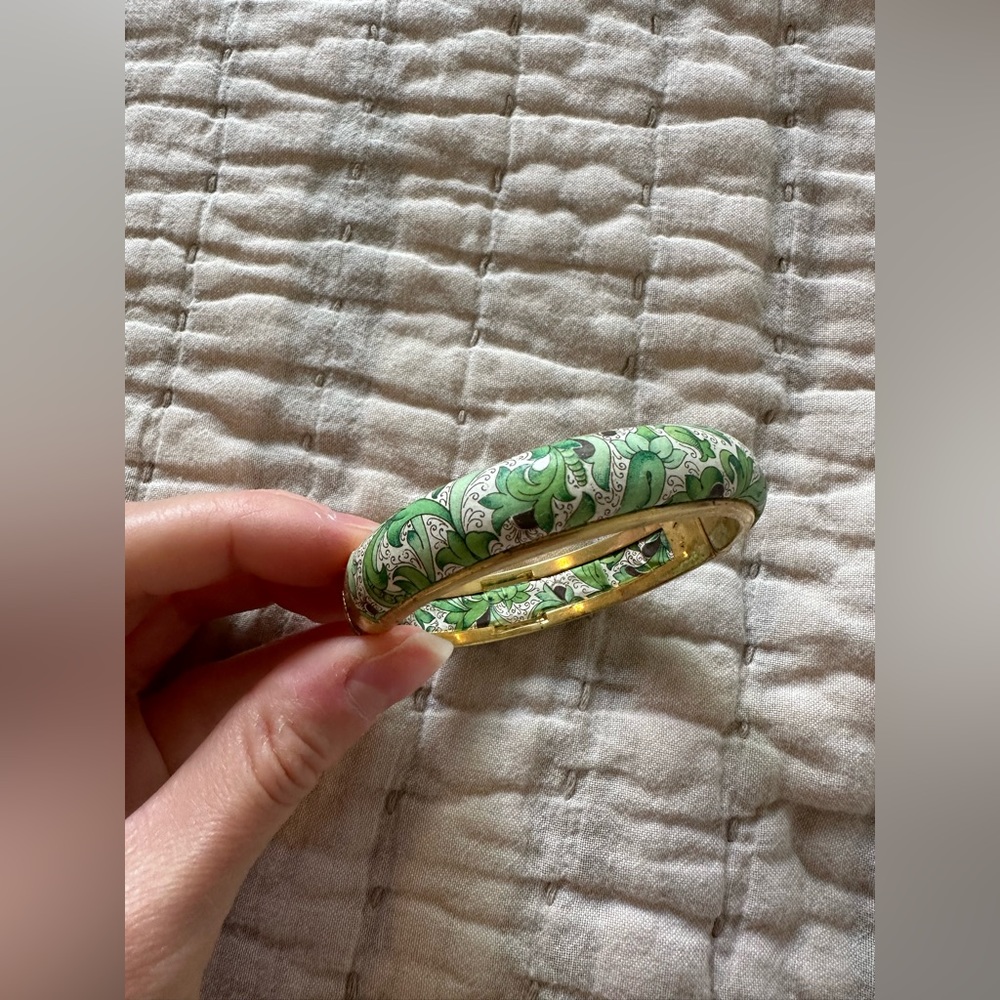 Gold bracelet
